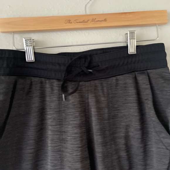 Joggers - Picture 3 of 3